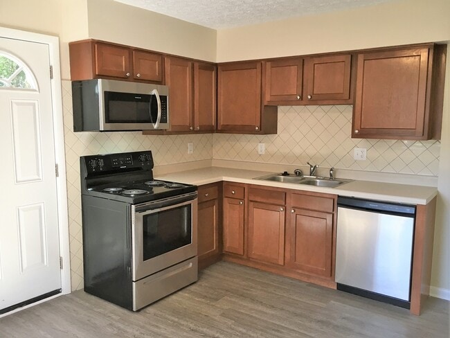 Building Photo - 3201-3205 Norwood St