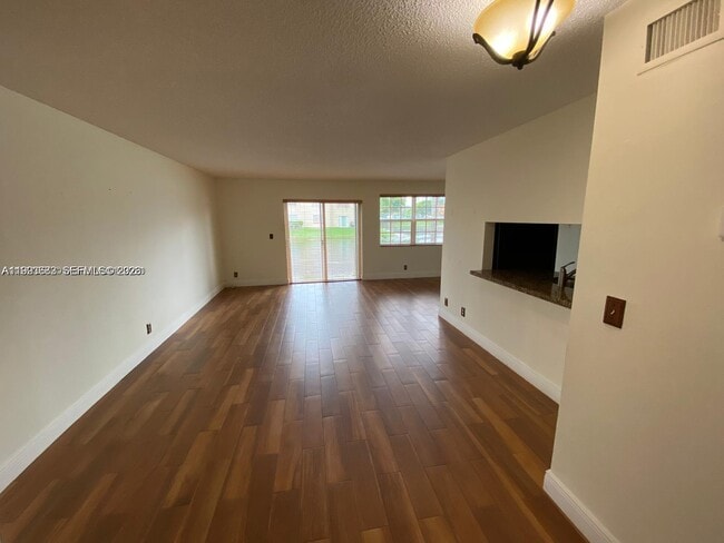 Building Photo - 8713 SW 5th St