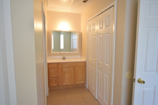Building Photo - 112 Cory Ln