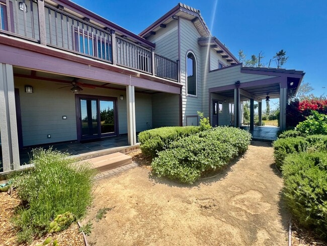 Building Photo - Carmel Highlands Mountain Top Stunning Vie...