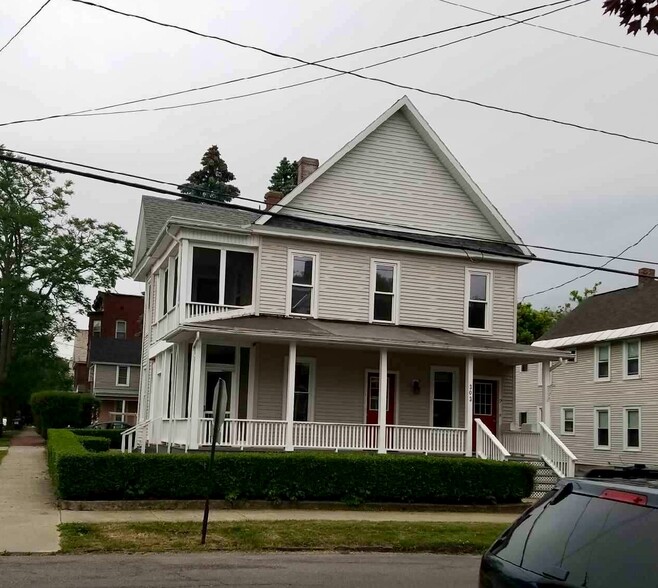 Corner Lot - 303 N 4th Ave