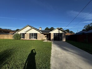Building Photo - Home for Rent