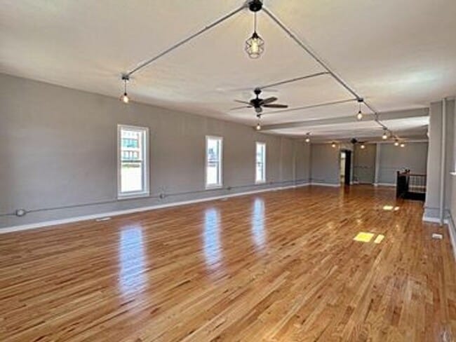 Building Photo - Fitzgerald 1614