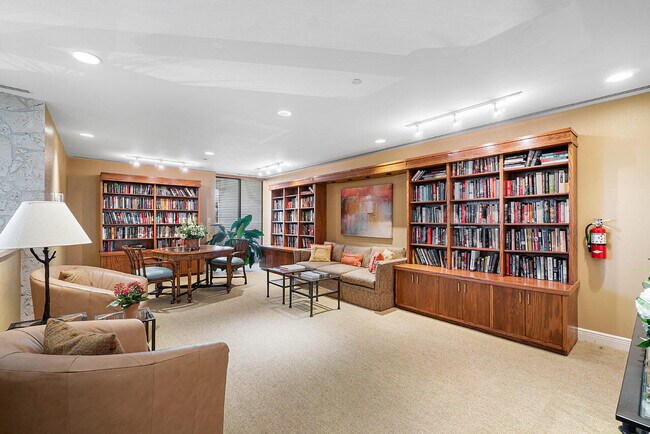 Building Photo - 5080 N Ocean Dr