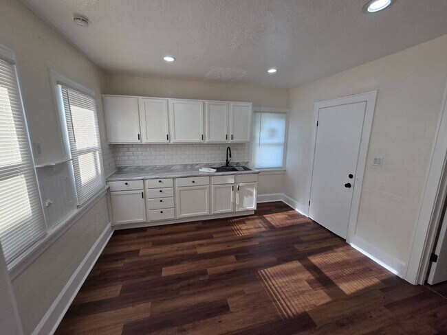 Building Photo - 12417 Soika Ave