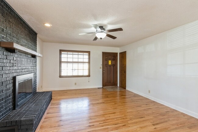 Building Photo - 7405 W 74th St