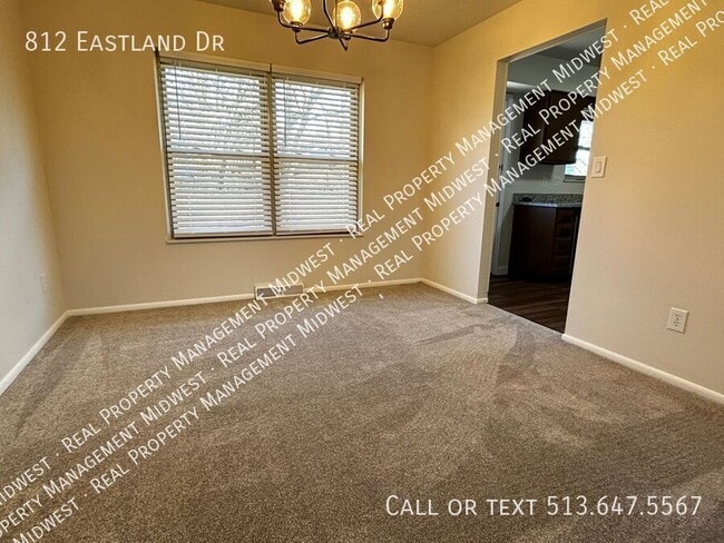 Building Photo - 812 Eastland Dr