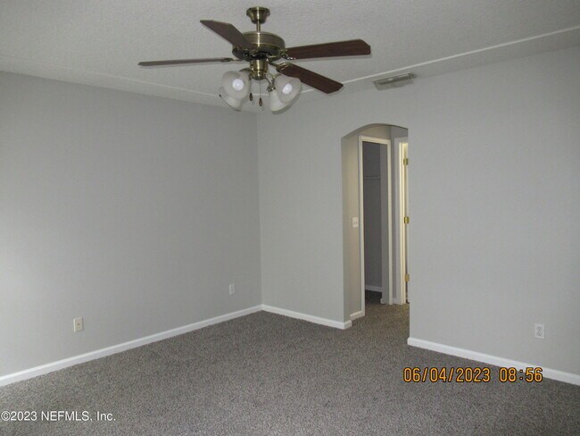Building Photo - 349 Turtle Dove Dr