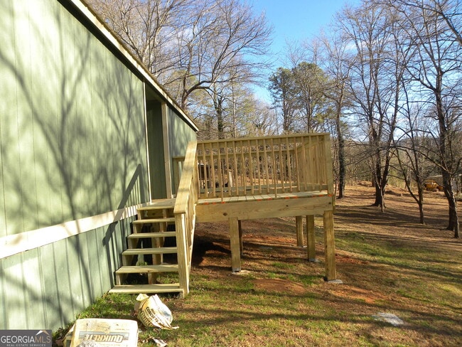 Building Photo - 105 WZ