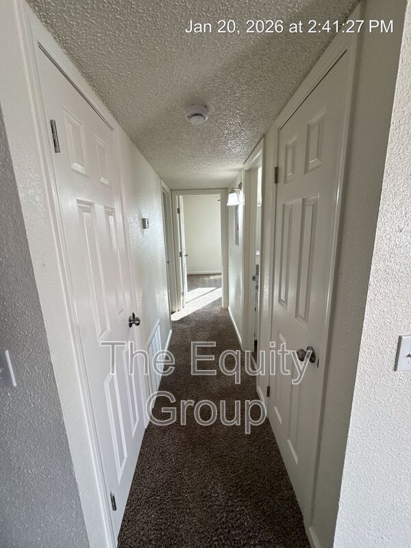 Building Photo - 809 Monarch Cir