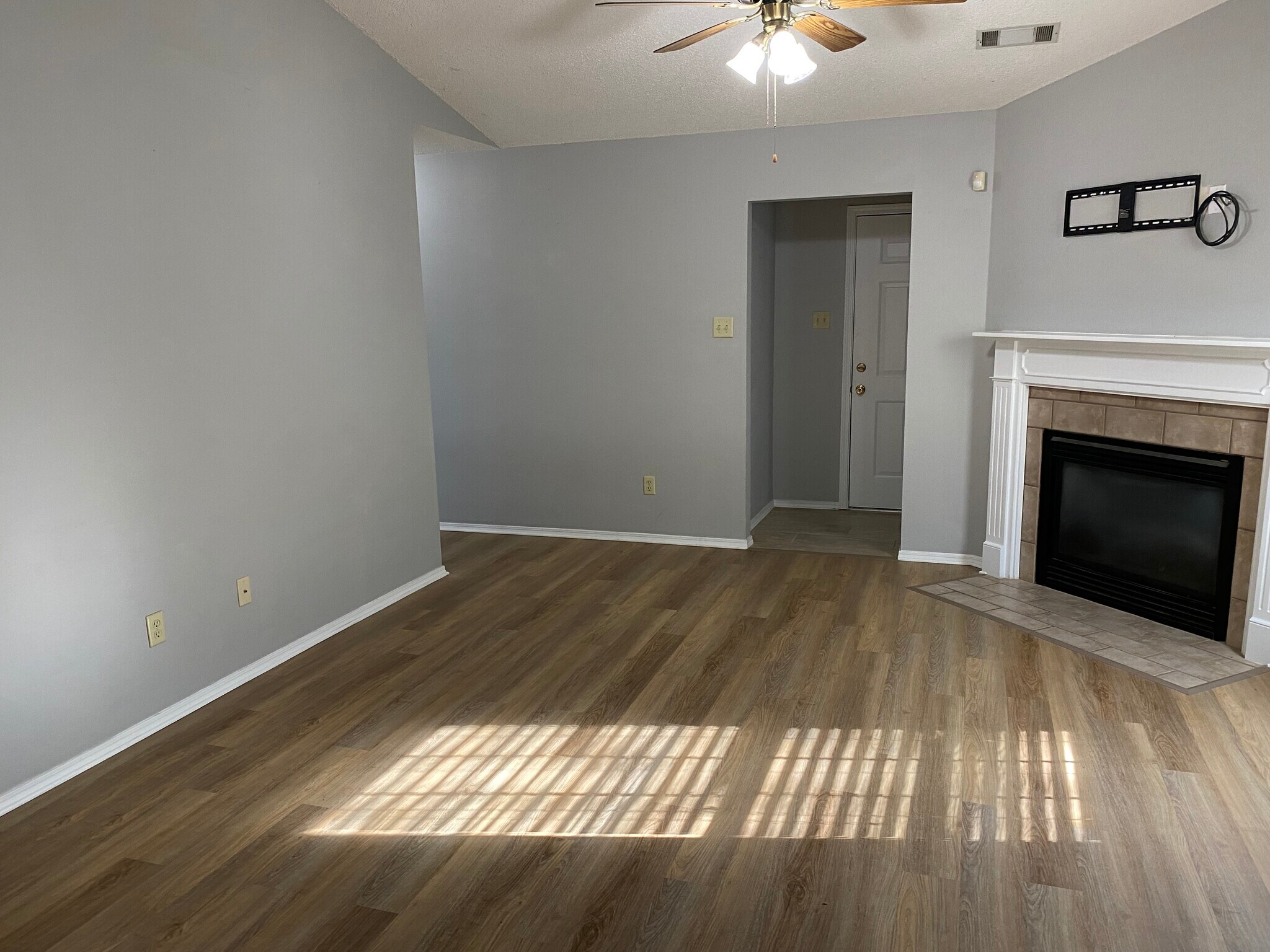 Building Photo - 61 Meadow Ridge Loop