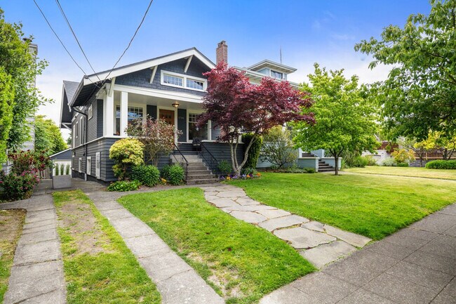 Building Photo - 1706 Warren Ave N