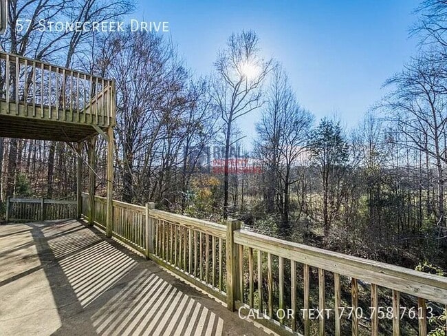 Building Photo - 57 Stonecreek Dr SW