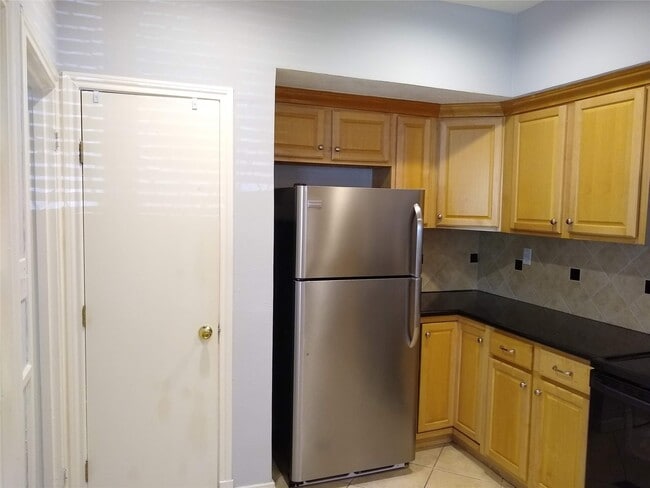 Building Photo - 1722 Haver St