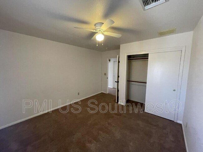 Building Photo - 3371 Sharon Ln