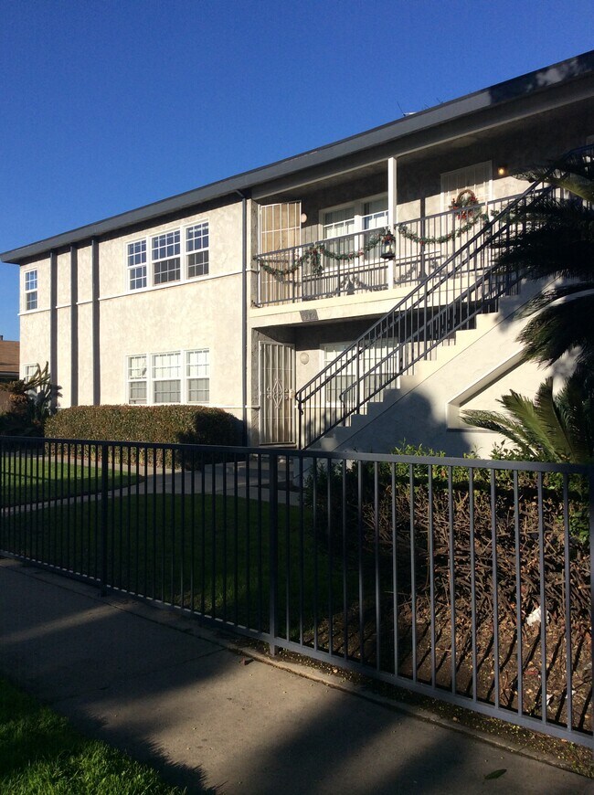 Front of Building, facing West - 3970 Sawtelle Blvd