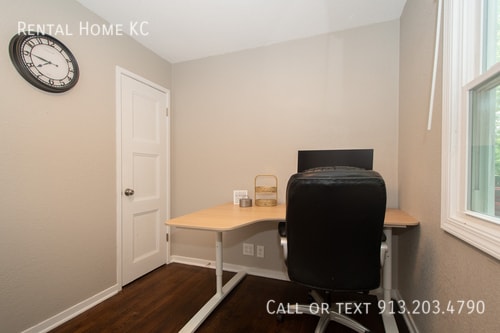 Building Photo - 6217 Glenwood-