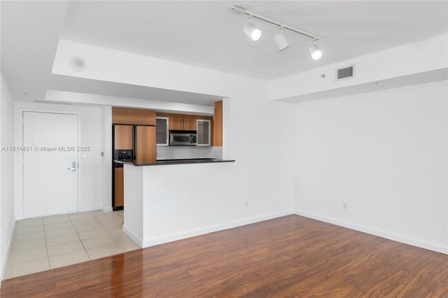 Building Photo - 335 S Biscayne Blvd