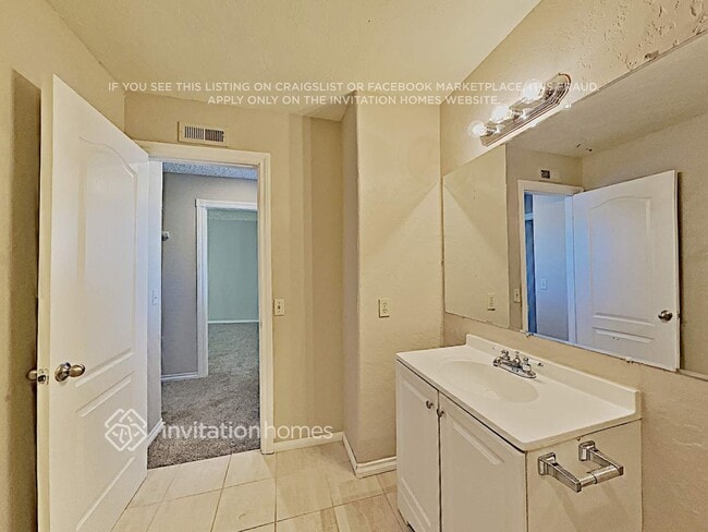 Building Photo - 270 Avenida de Suerte