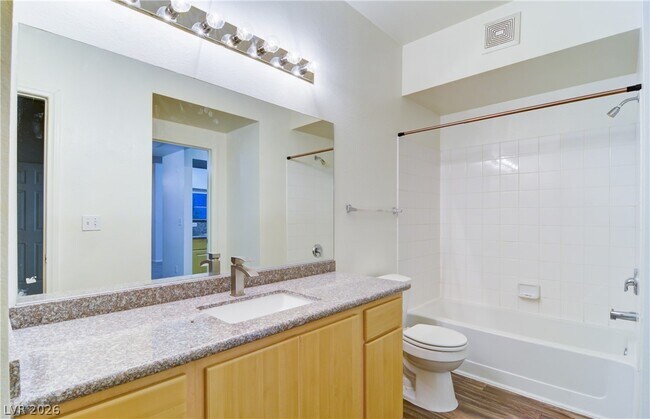 Building Photo - 6955 N Durango Dr