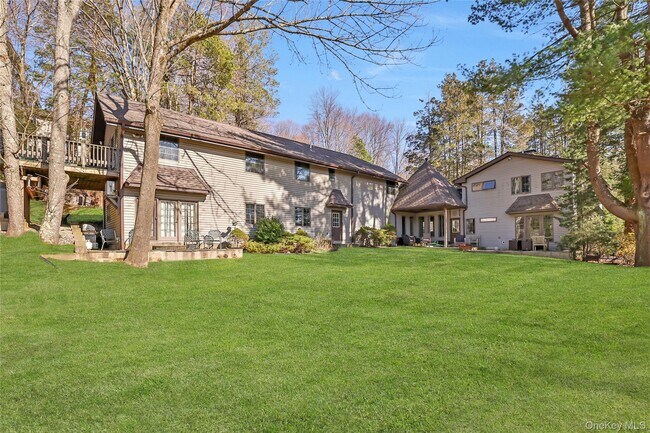 Building Photo - 16 Faraway Rd