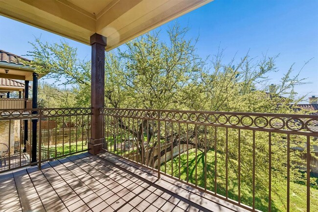 Building Photo - 501 S Meadowlark St