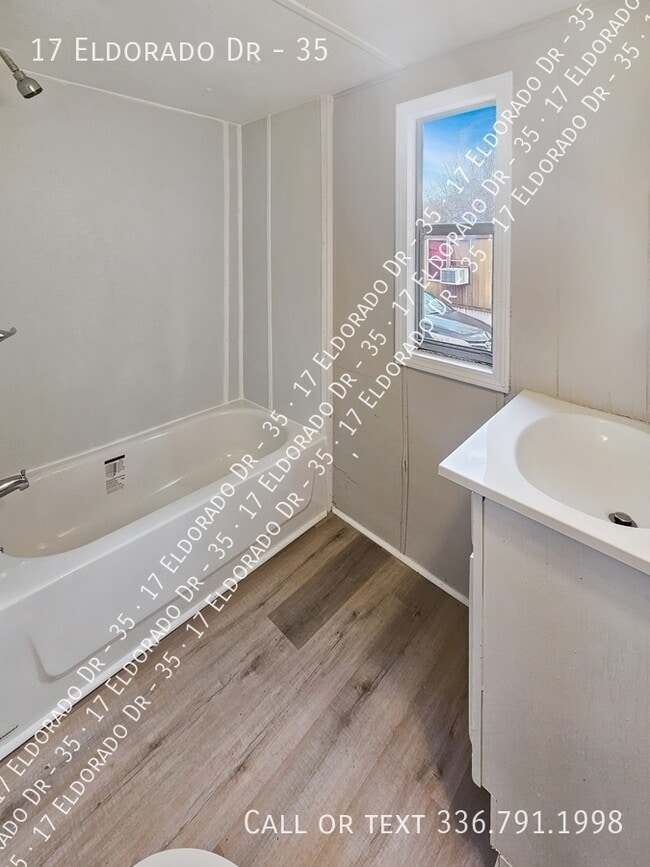 Building Photo - 17 Eldorado Dr