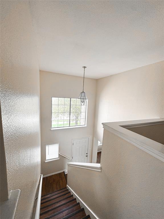 Building Photo - 303 Wegstrom St