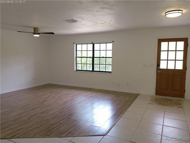 Building Photo - 5526 S Bristol Terrace