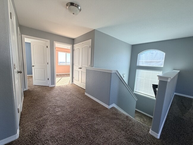 Building Photo - 9545 Sand Myrtle Dr