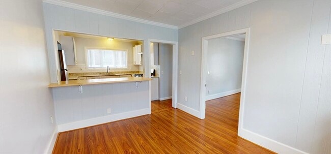Building Photo - 173 Springvale Ave