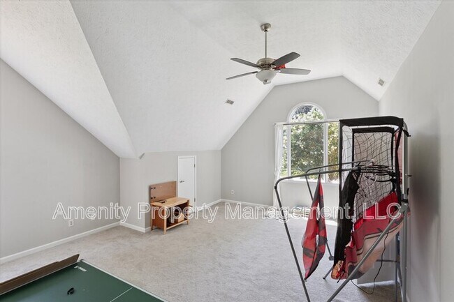 Building Photo - 203 Water Fowl Dr