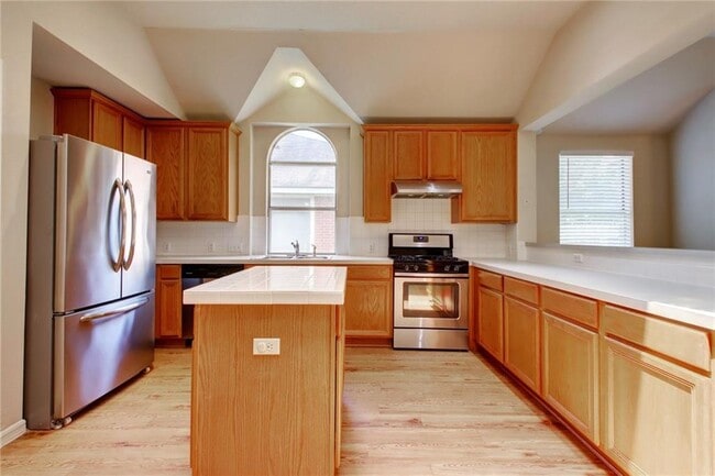 Building Photo - 3614 Bird House Dr