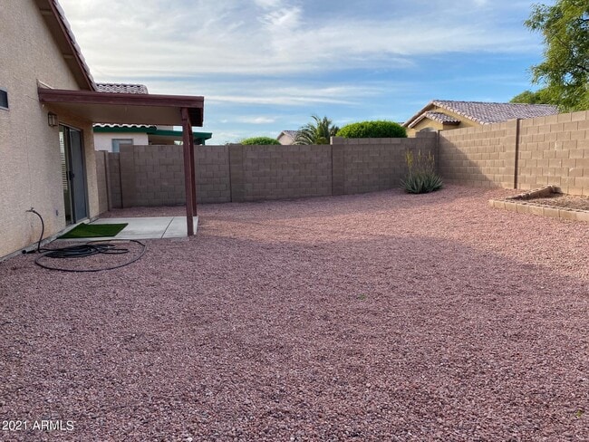 Building Photo - 14856 W Ventura St