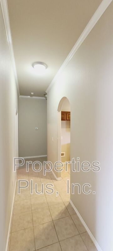 Building Photo - 8421 Dunnwood Rd