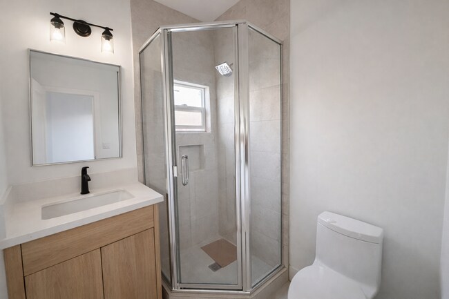 Building Photo - 2155 Balboa Ave