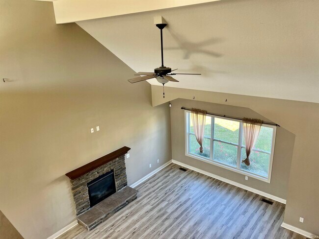 Building Photo - 8611 Springberry Dr