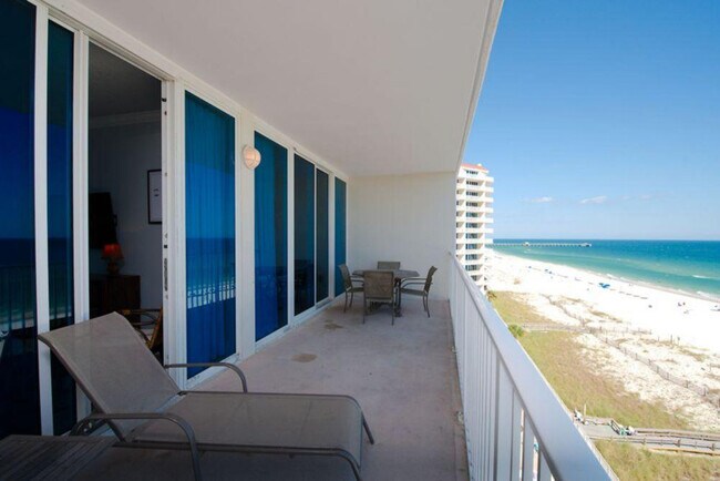 Building Photo - 455 E Beach Blvd