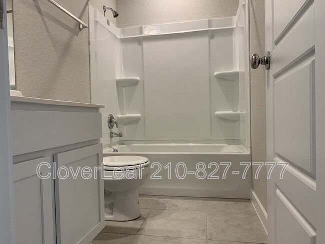 Building Photo - 708 Stonemanor Bay