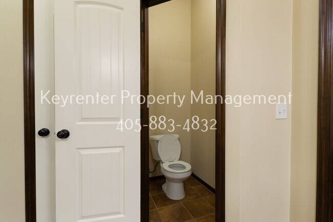 Building Photo - 2405 SW 138th St