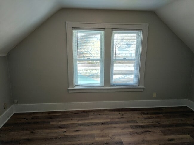 Building Photo - 911 Willow St