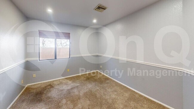 Building Photo - 3025 W Country Ranch Dr