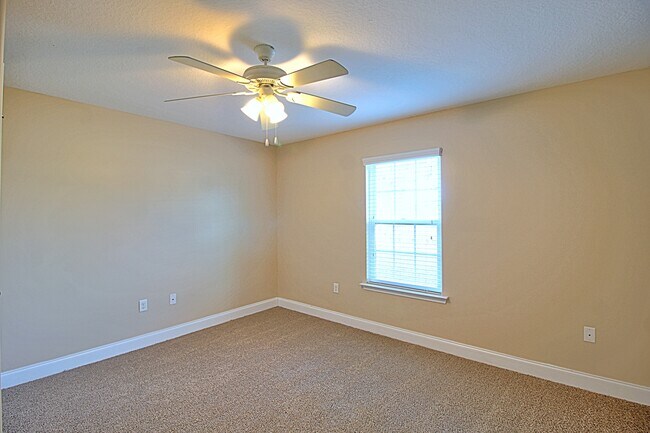 Building Photo - 381 Mancy Garrason Loop