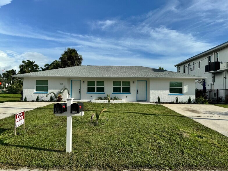 Building Photo - 4811 Regal Dr