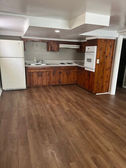 Primary Photo - 4048 Brick Church Pike