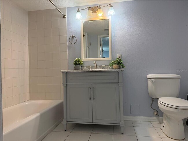 Building Photo - 8804 Grand Palms Cir