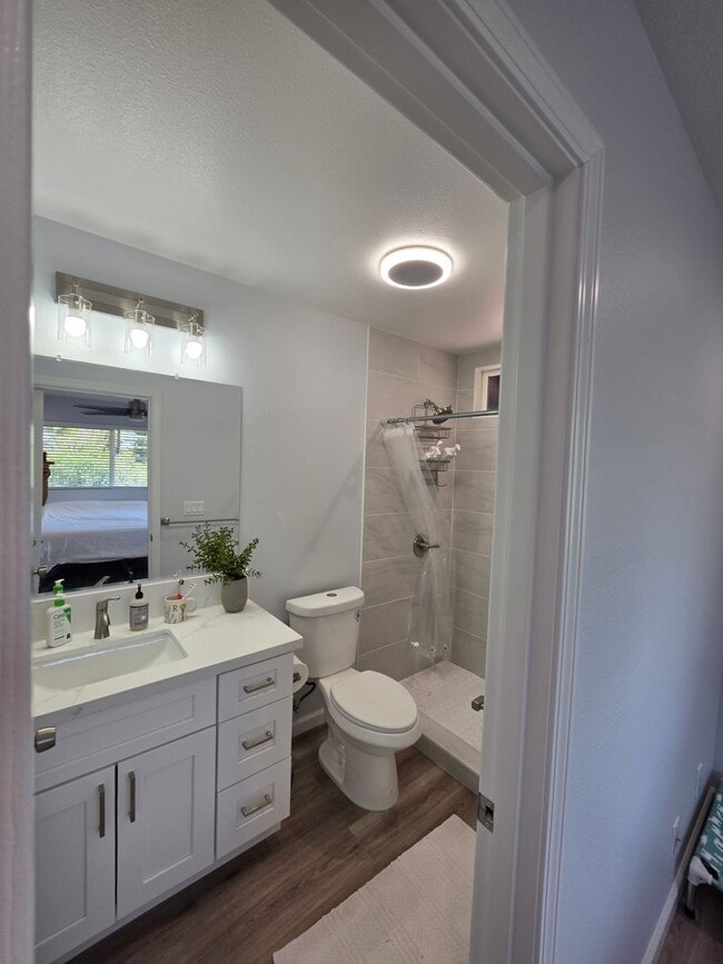Building Photo - Available August 1 | Fully Furnished 3BD/3BA Home in HPP (Hawaiian Paradise Park)