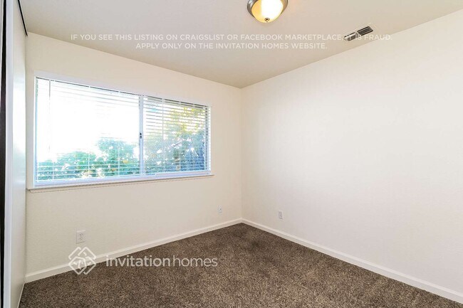 Building Photo - 6102 Cameo Dr