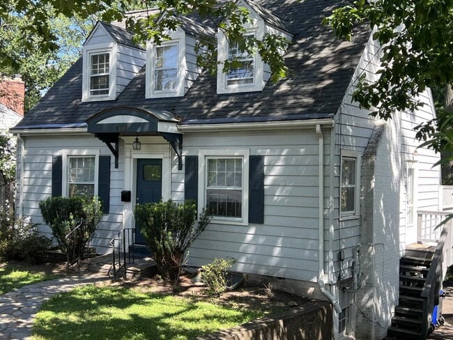 Building Photo - 4027 N Glebe Rd