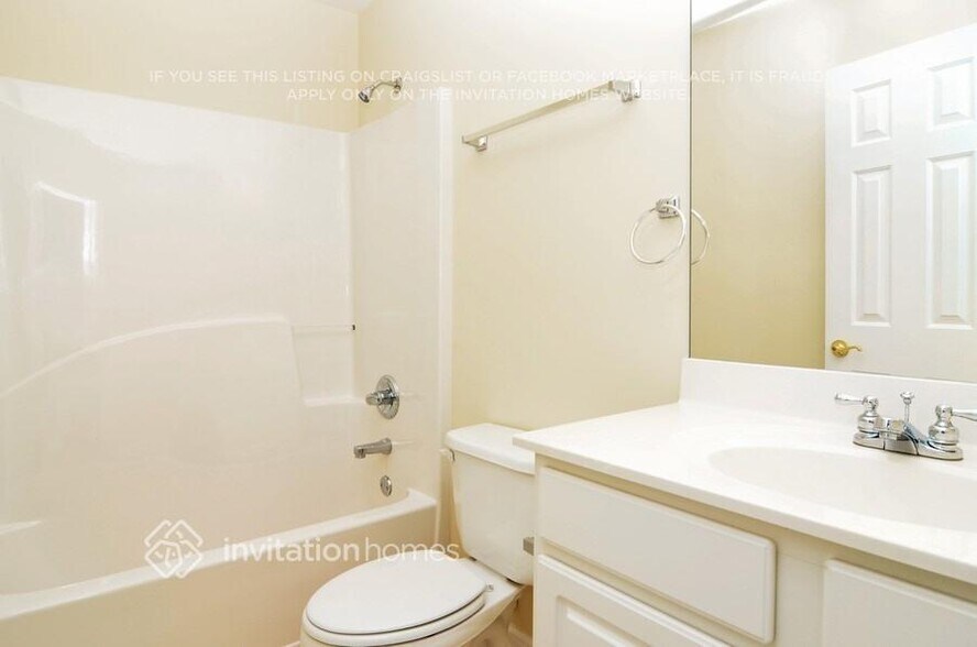 Building Photo - 3624 Silver Springs Way SW